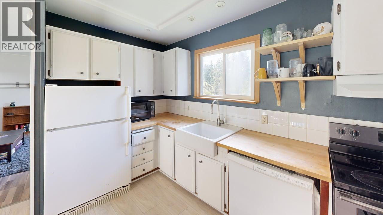 601 Lapp Road, Golden, British Columbia  V0A 1H3 - Photo 11 - 10388983