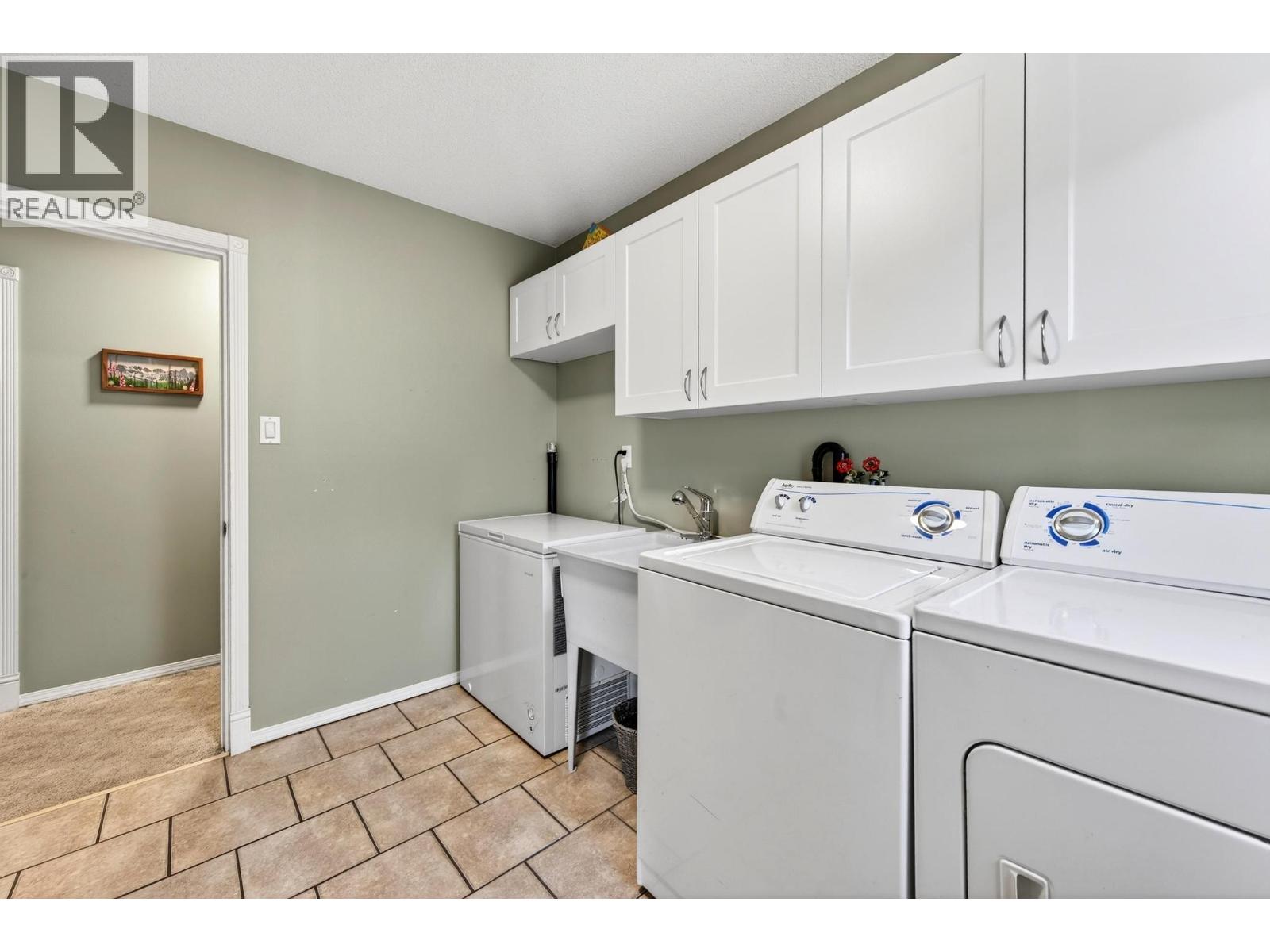 A-1215 Alexander Drive, Golden, British Columbia  V0A 1H0 - Photo 32 - 10392071