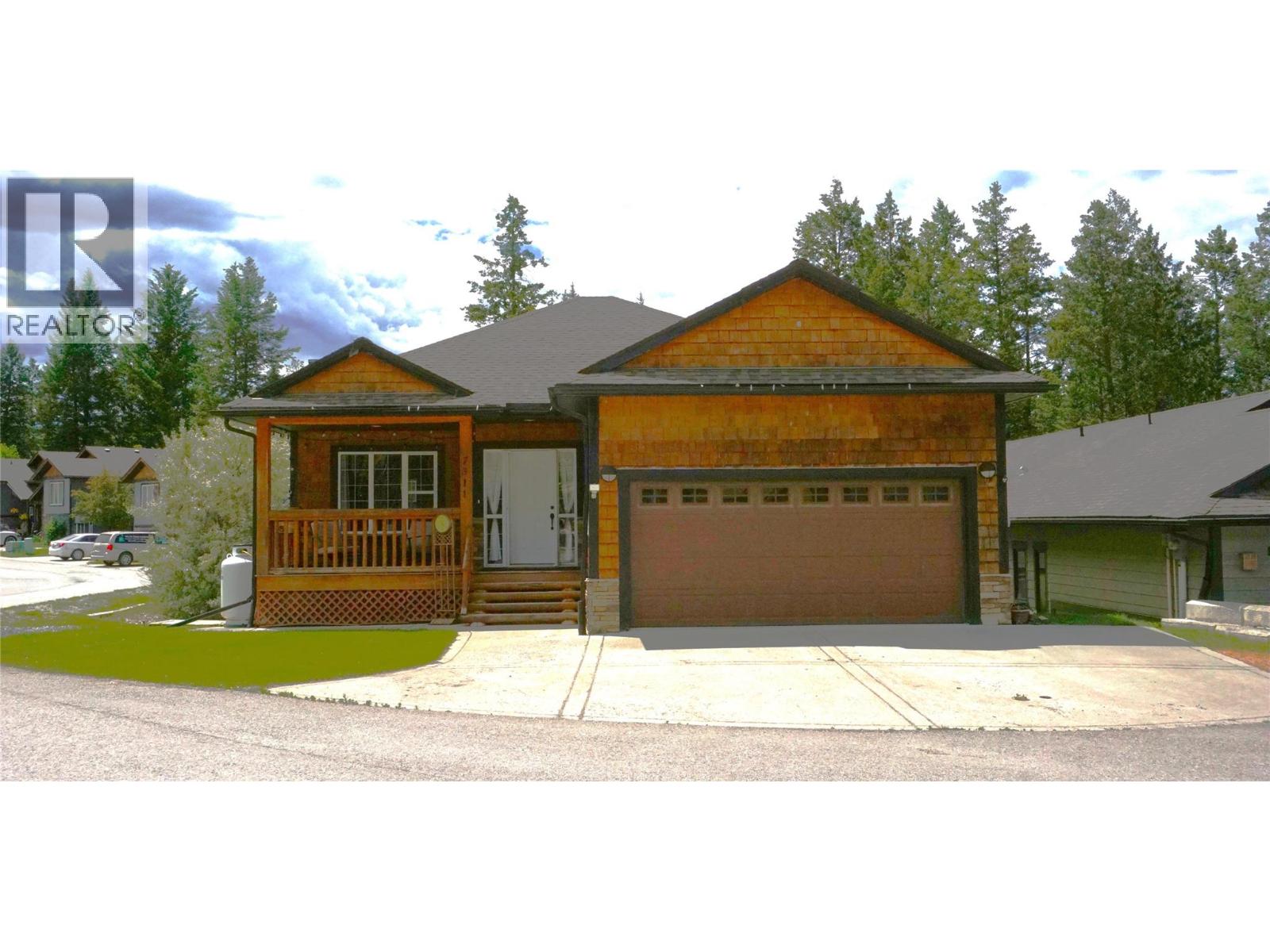 7311 COPPERHORN Drive, Radium Hot Springs, British Columbia