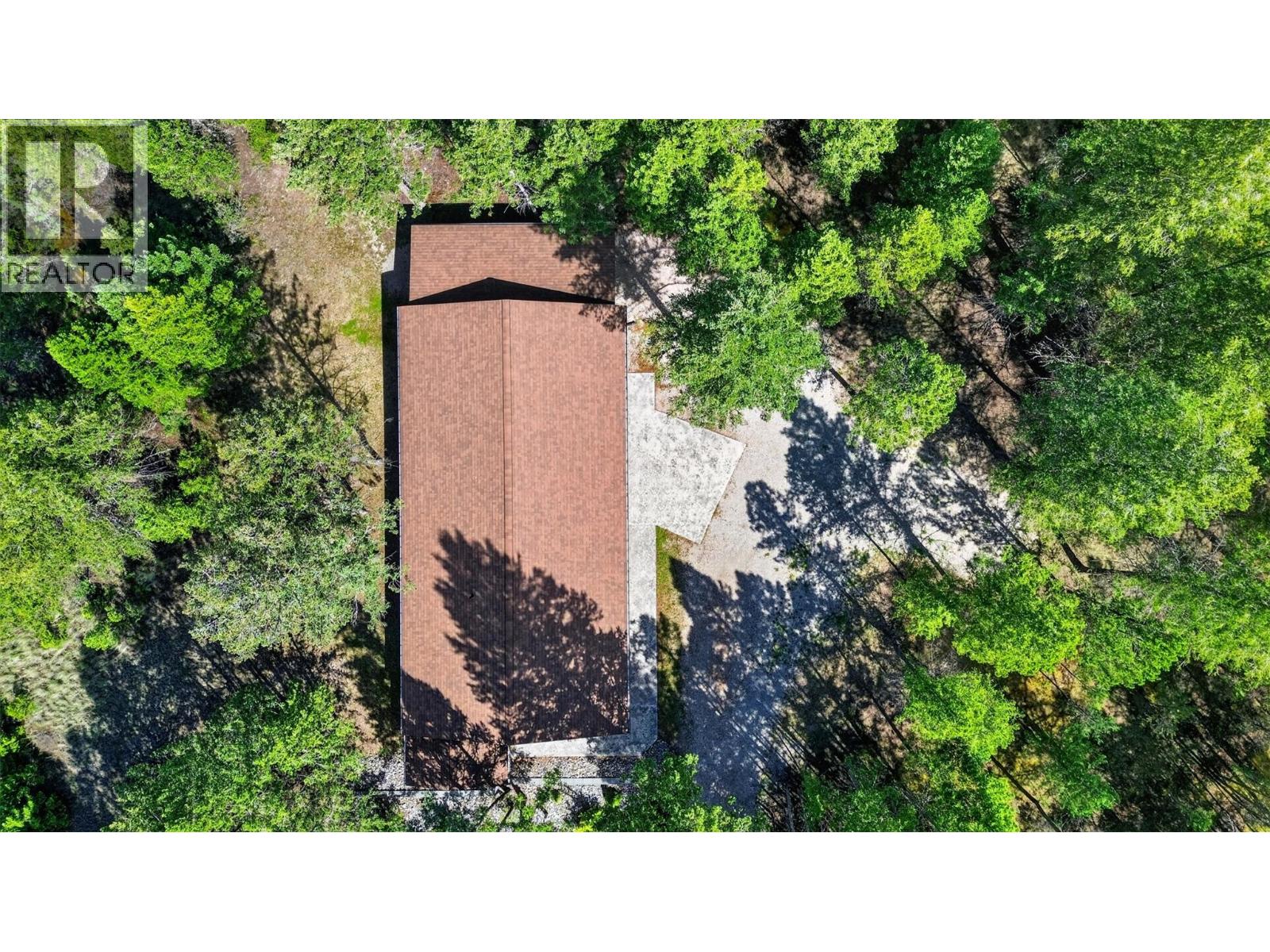 8566 Eacrett Road, Dry Gulch, British Columbia  V0A 1K2 - Photo 14 - 10391305