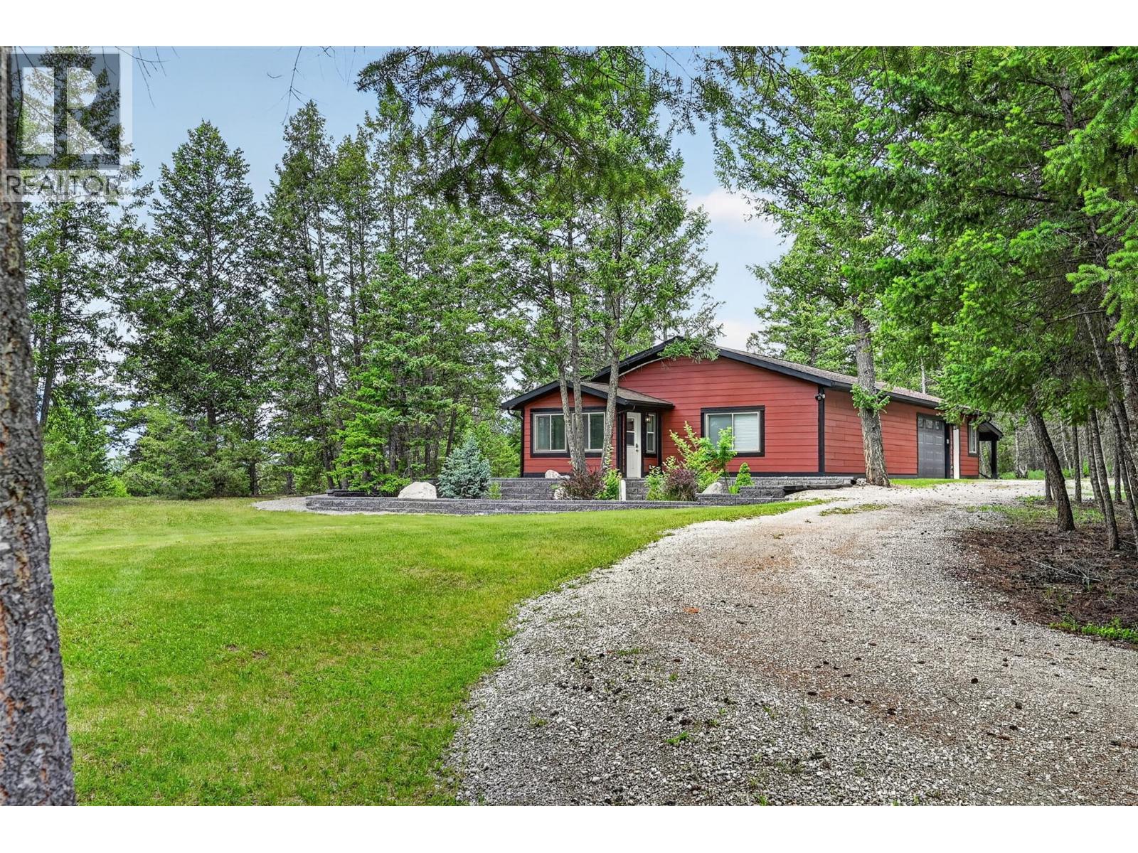 8566 Eacrett Road, Dry Gulch, British Columbia  V0A 1K2 - Photo 39 - 10391305