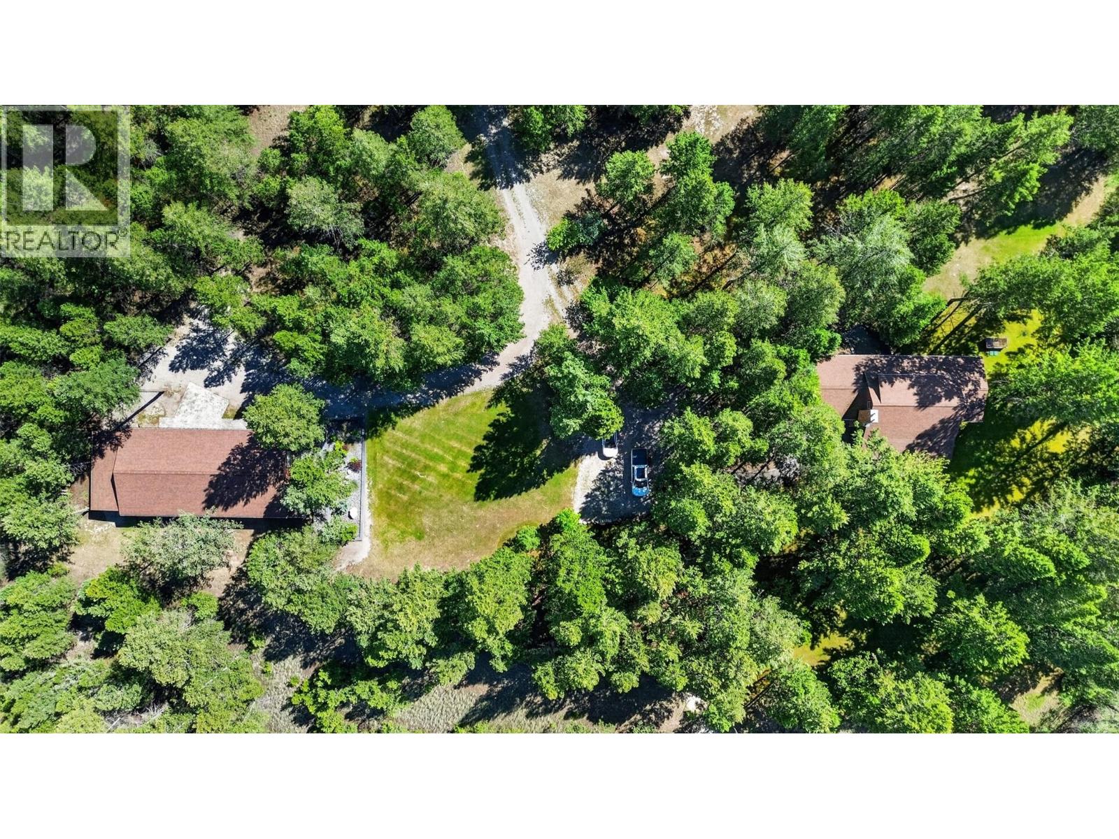 8566 Eacrett Road, Dry Gulch, British Columbia  V0A 1K2 - Photo 4 - 10391305