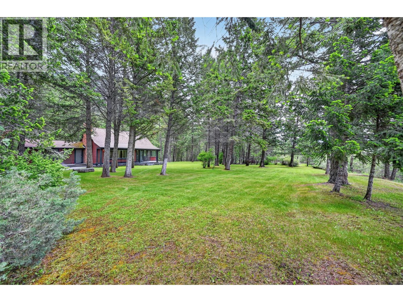 8566 Eacrett Road, Dry Gulch, British Columbia  V0A 1K2 - Photo 46 - 10391305