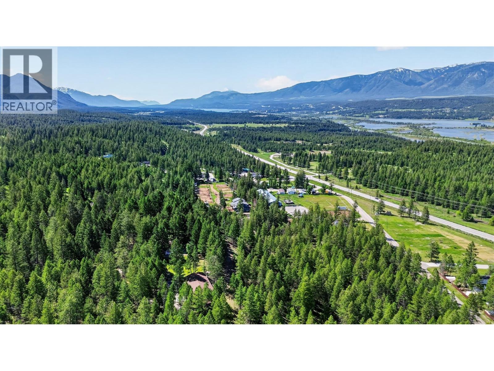 8566 Eacrett Road, Dry Gulch, British Columbia  V0A 1K2 - Photo 5 - 10391305