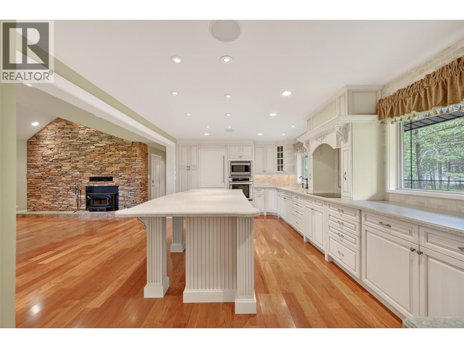 8566 Eacrett Road, Dry Gulch, British Columbia  V0A 1K2 - Photo 66 - 10391305