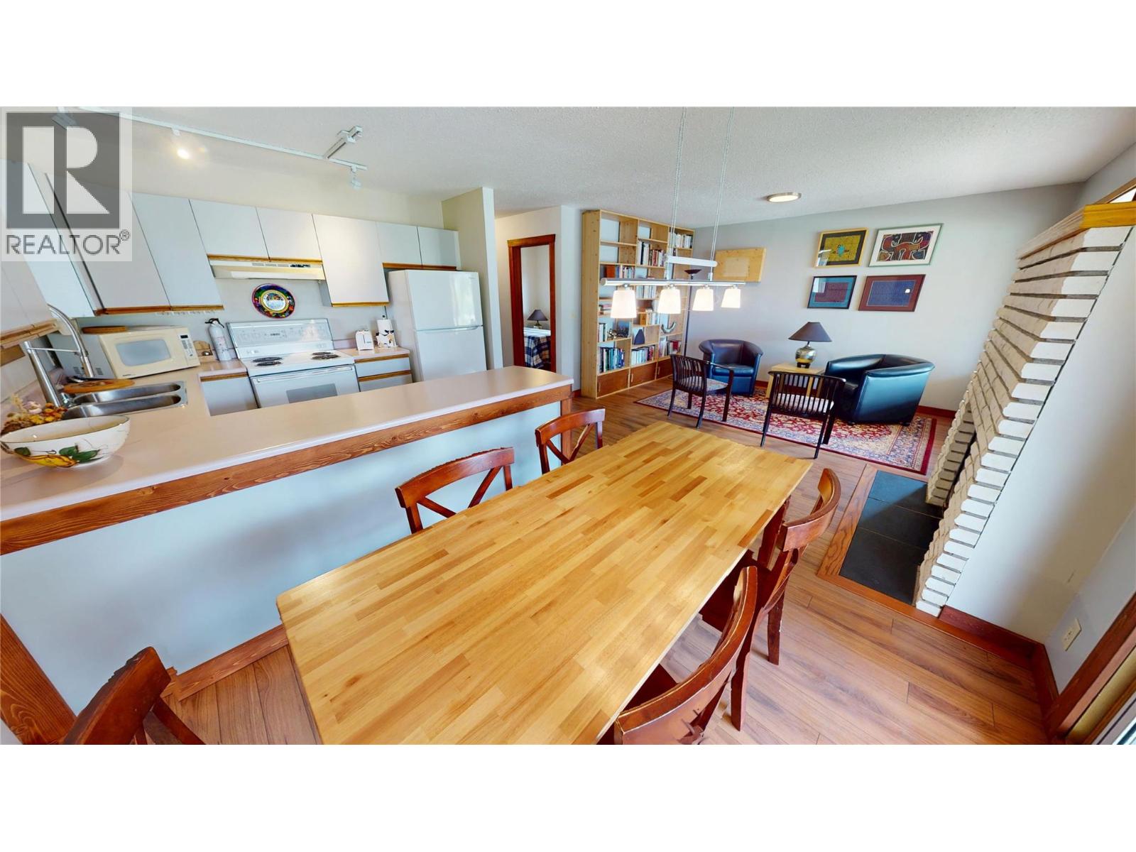 1725 6th Ave Avenue, Invermere, British Columbia  V0A 1K0 - Photo 10 - 10392123