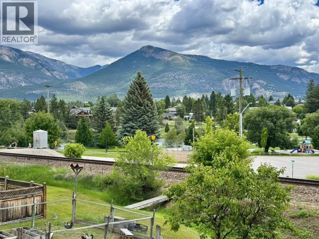 1725 6th Ave Avenue, Invermere, British Columbia  V0A 1K0 - Photo 29 - 10392123