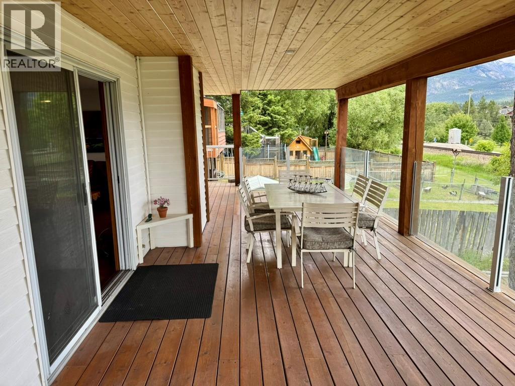 1725 6th Ave Avenue, Invermere, British Columbia  V0A 1K0 - Photo 34 - 10392123