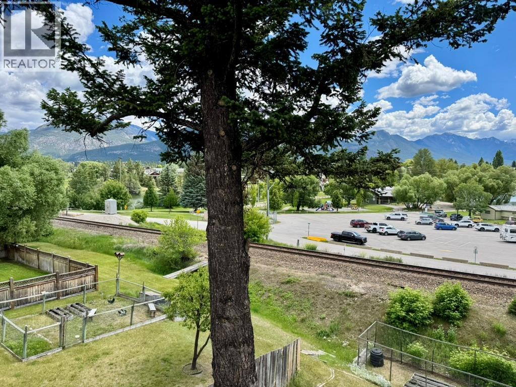 1725 6th Ave Avenue, Invermere, British Columbia  V0A 1K0 - Photo 37 - 10392123