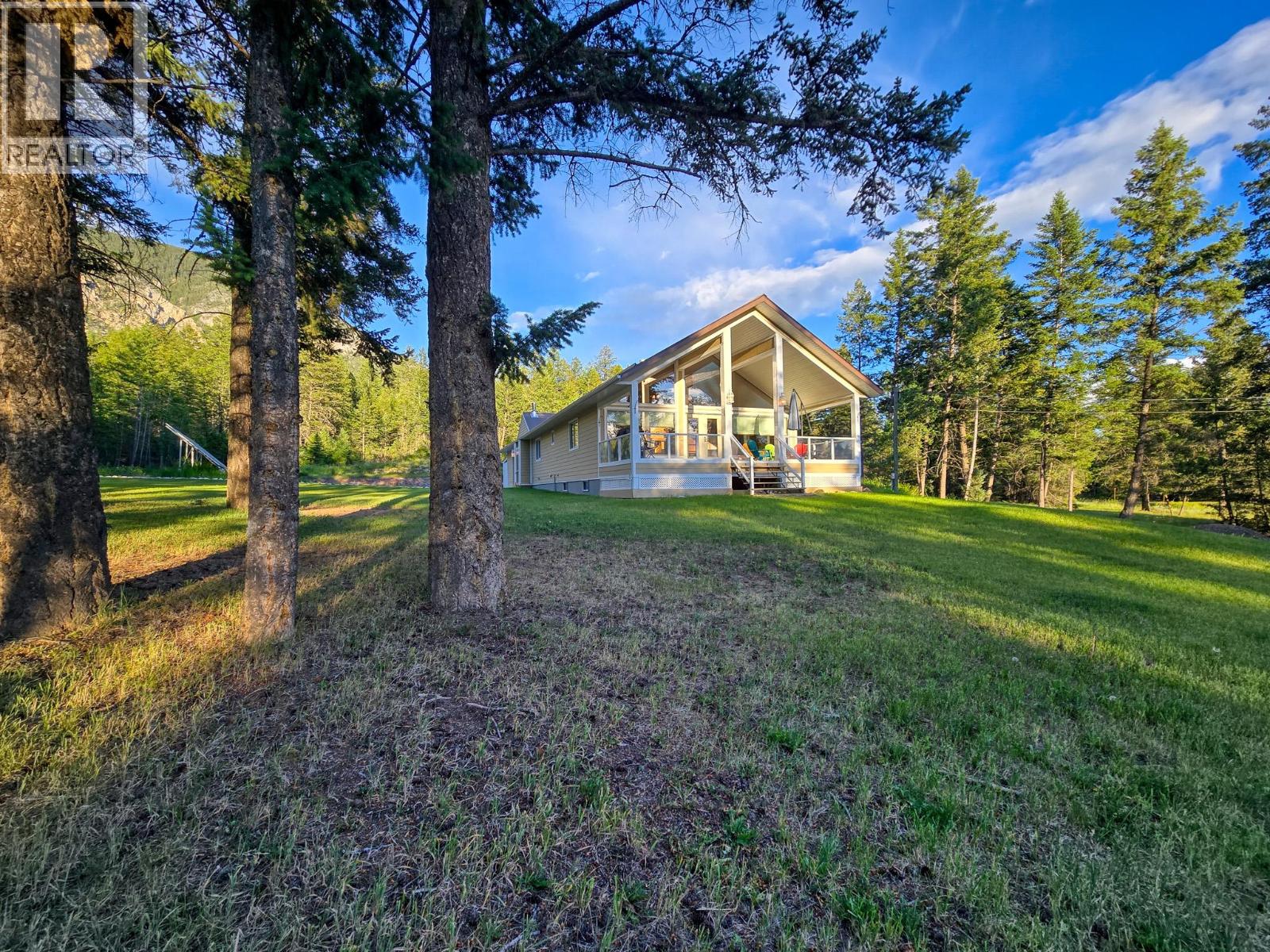5226 Juniper Heights Road, Invermere, British Columbia  V0A 1K2 - Photo 13 - 10391559