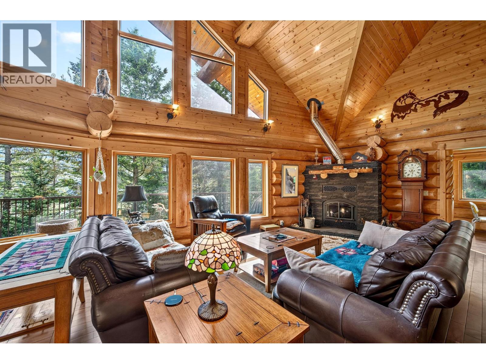 1419 Black Bear Drive, Golden, British Columbia  V0A 1H7 - Photo 12 - 10392508