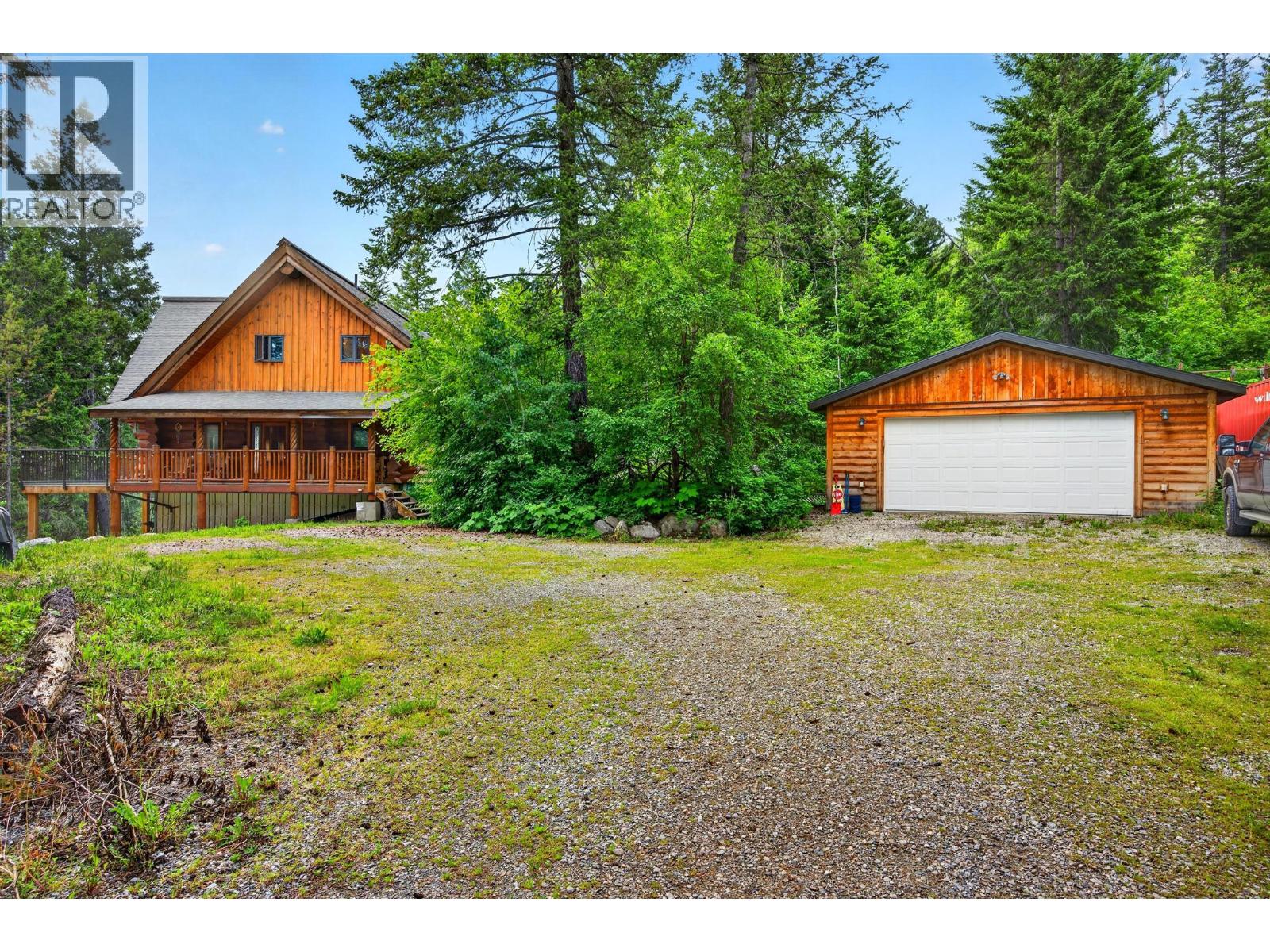 1419 Black Bear Drive, Golden, British Columbia  V0A 1H7 - Photo 4 - 10392508