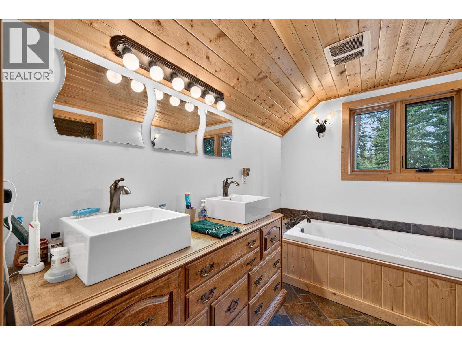 1419 Black Bear Drive, Golden, British Columbia  V0A 1H7 - Photo 41 - 10392508