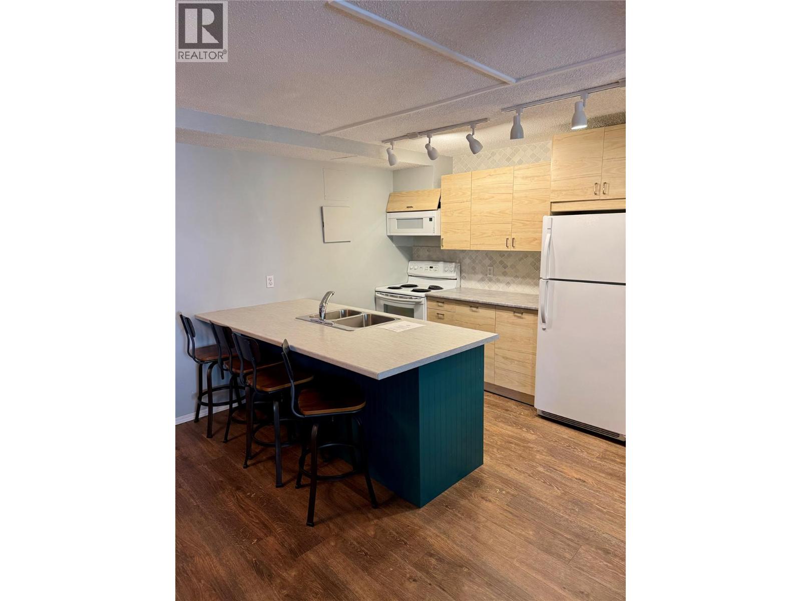 2030 Panorama Drive Unit# 528, Panorama, British Columbia  V0A 1T0 - Photo 2 - 10392414