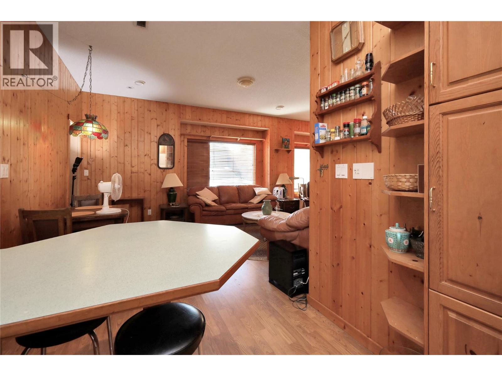 7560 Jackson Avenue, Radium Hot Springs, British Columbia  V0A 1M0 - Photo 46 - 10392319