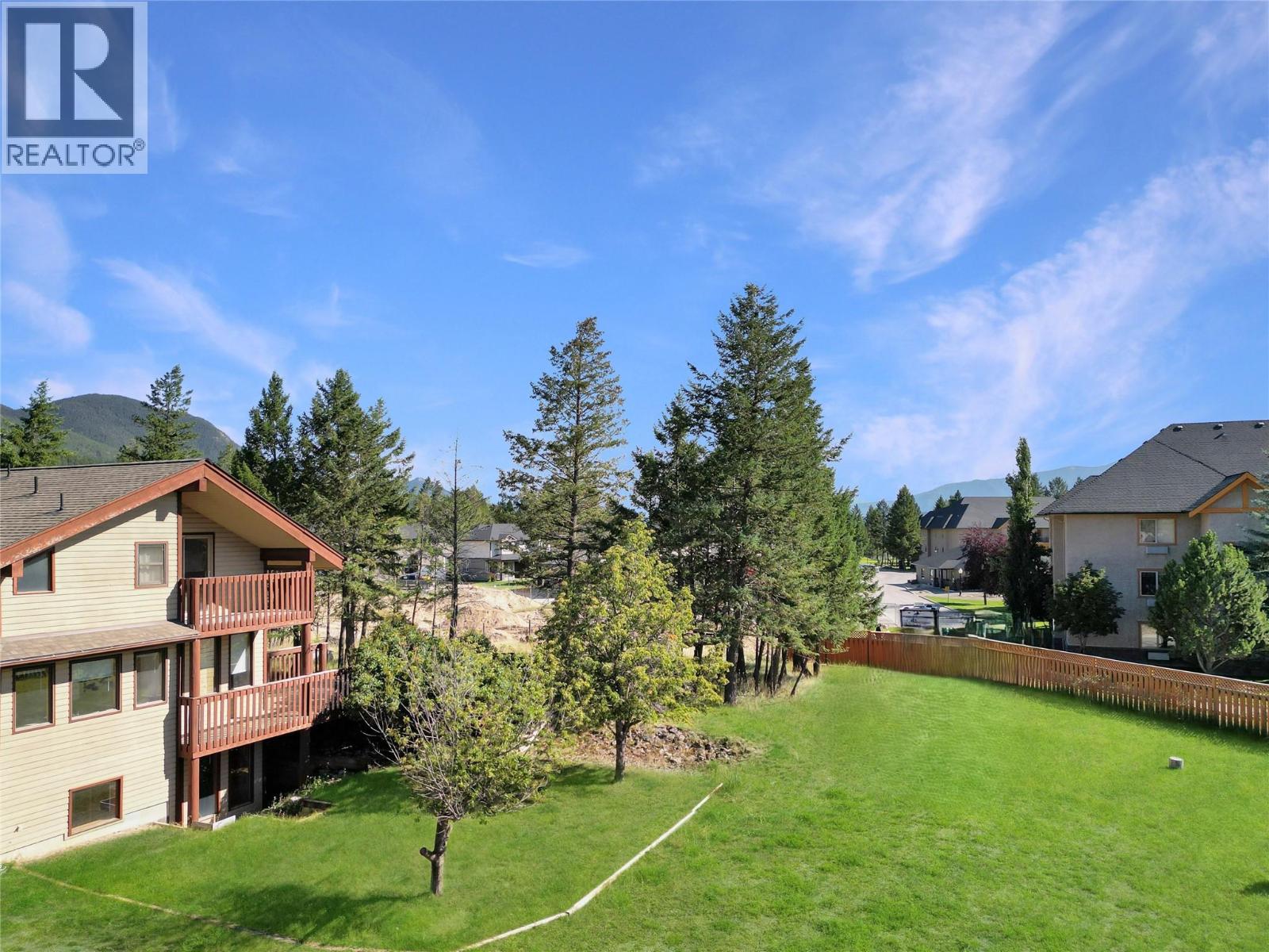 7560 Jackson Avenue, Radium Hot Springs, British Columbia  V0A 1M0 - Photo 6 - 10392319