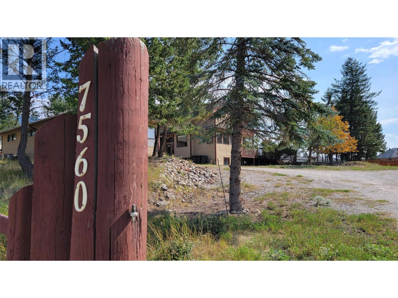 7560 Jackson Avenue, Radium Hot Springs, British Columbia  V0A 1M0 - Photo 8 - 10392319