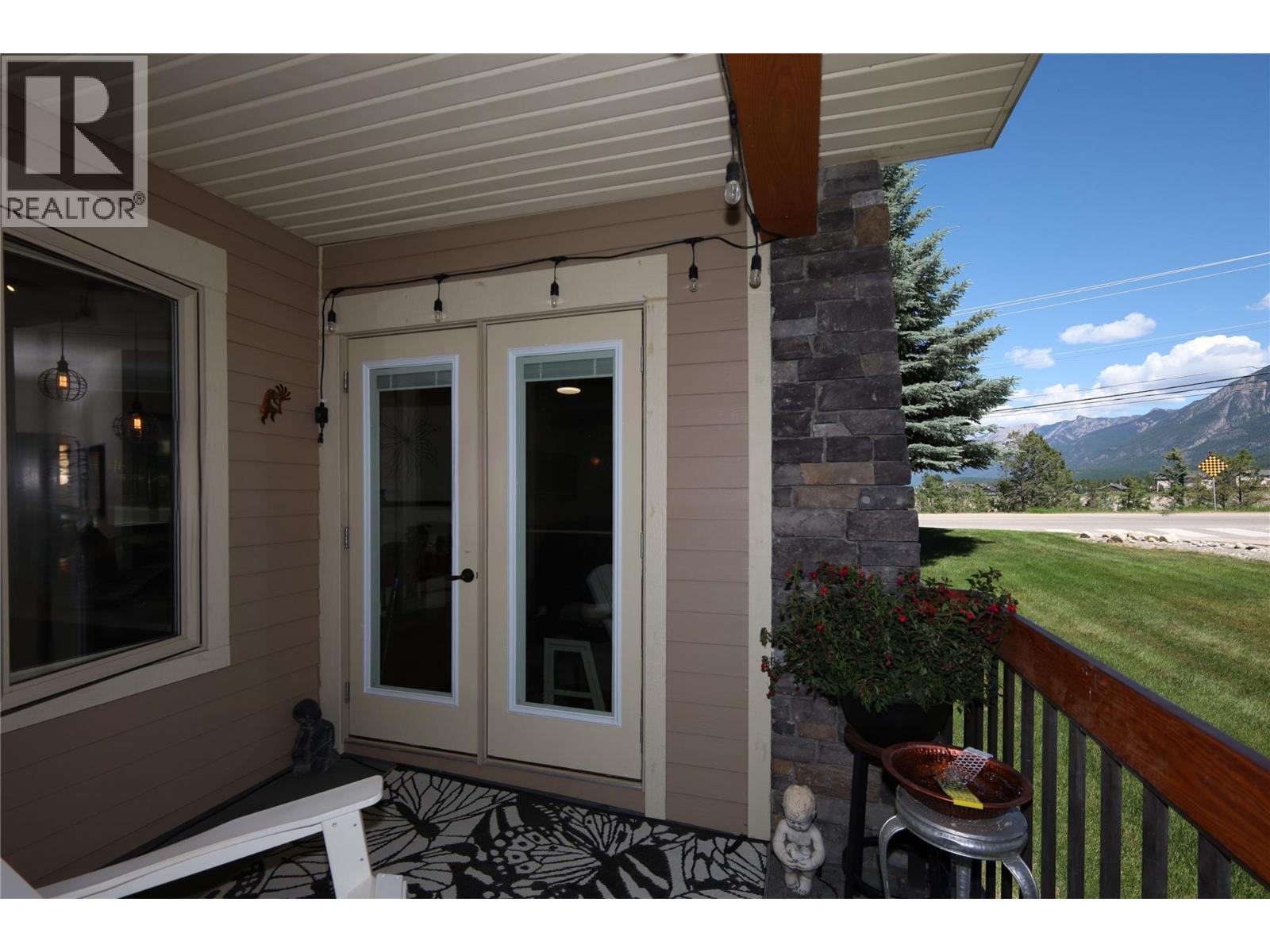 7495 Columbia Avenue Unit# 1106, Radium Hot Springs, British Columbia  V0A 1M0 - Photo 16 - 10392392