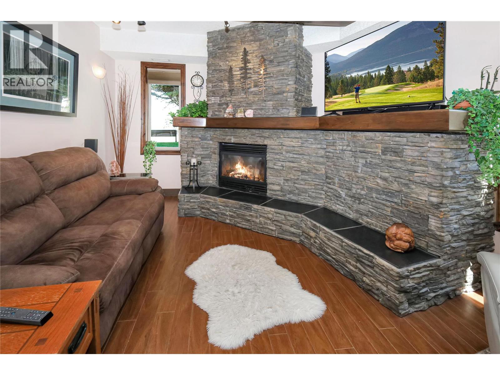 7495 Columbia Avenue Unit# 1106, Radium Hot Springs, British Columbia  V0A 1M0 - Photo 9 - 10392392