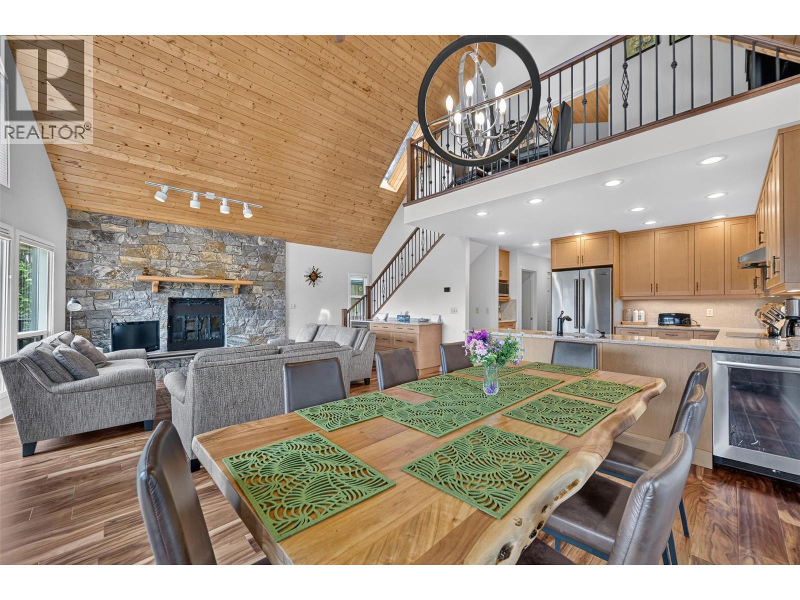 4933 Merlo Road, Windermere, British Columbia  V0A 1K3 - Photo 8 - 10392306