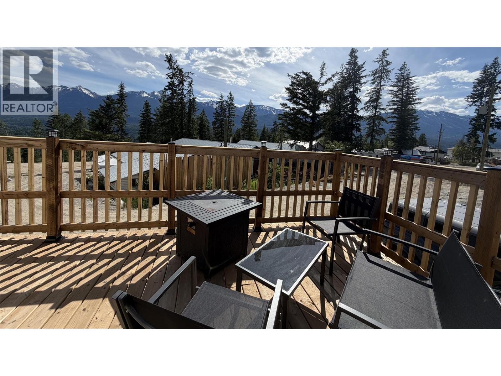 686 Almberg Road Unit# 51, Golden, British Columbia  V0A 1H2 - Photo 3 - 10392699