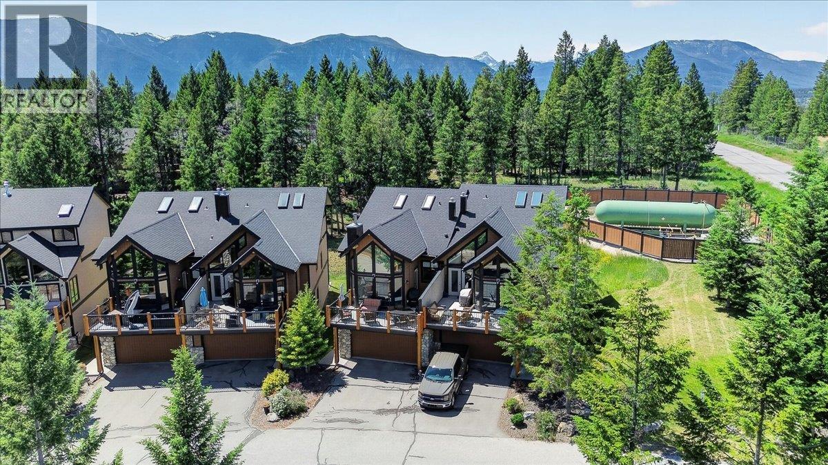 835 Lakeview Drive Unit# 3, Windermere, British Columbia  V0A 1K3 - Photo 3 - 10392772