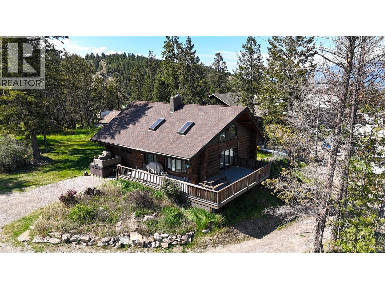 1600 14th Street, Invermere, British Columbia