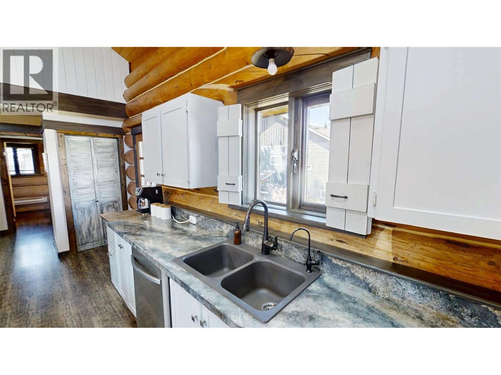 1600 14th Street, Invermere, British Columbia  V0A 1K0 - Photo 14 - 10392806