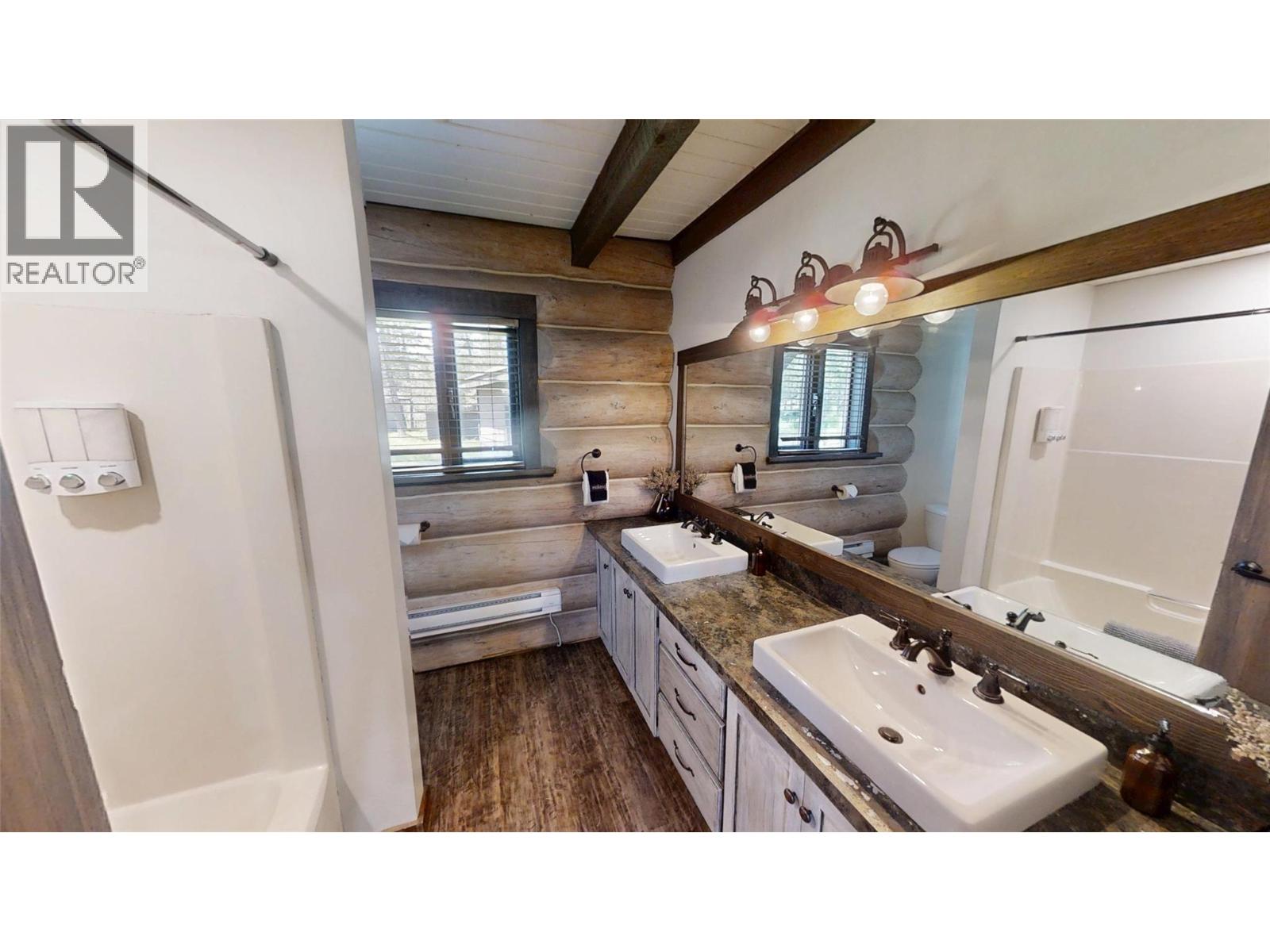 1600 14th Street, Invermere, British Columbia  V0A 1K0 - Photo 16 - 10392806