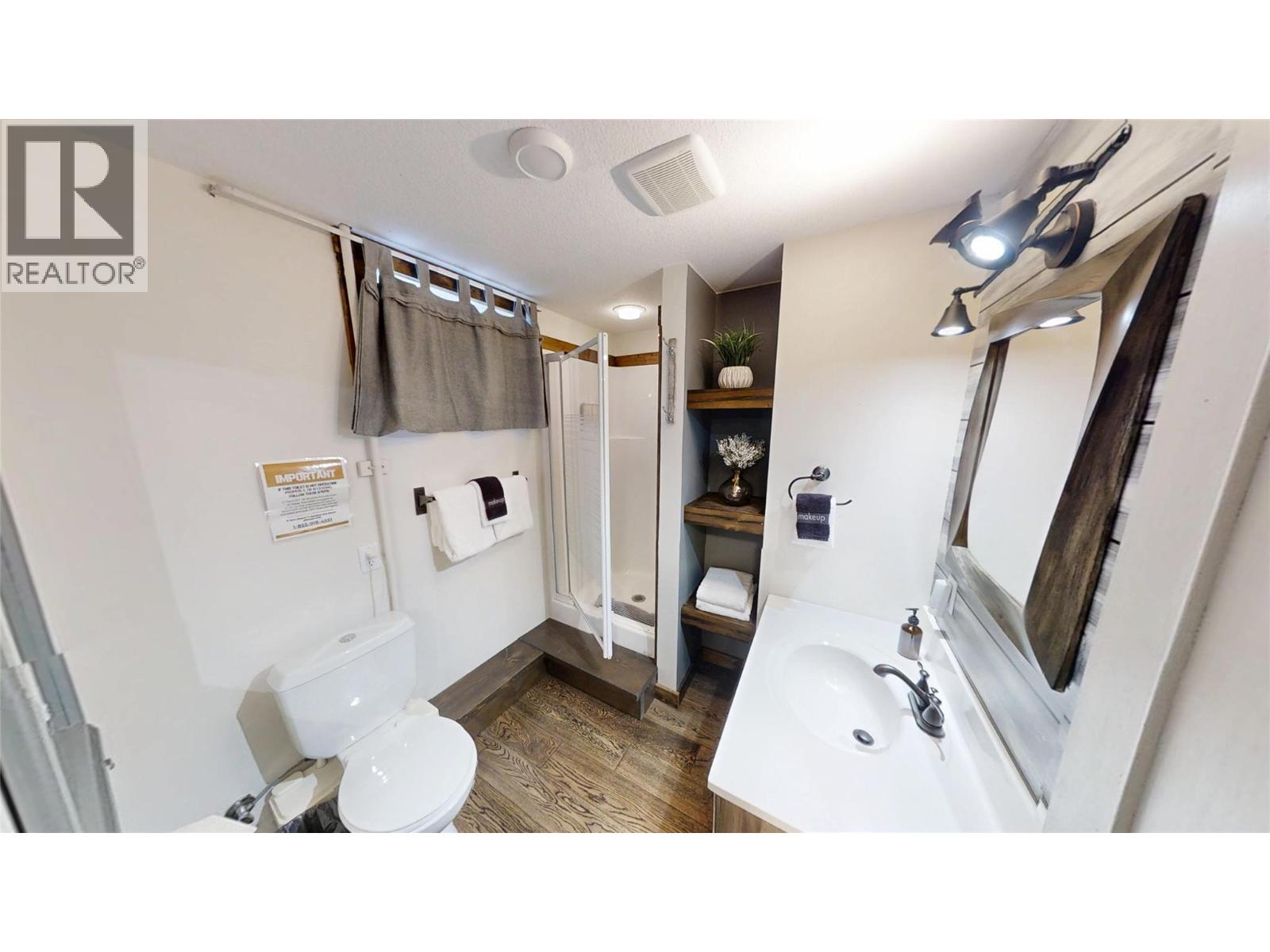 1600 14th Street, Invermere, British Columbia  V0A 1K0 - Photo 25 - 10392806