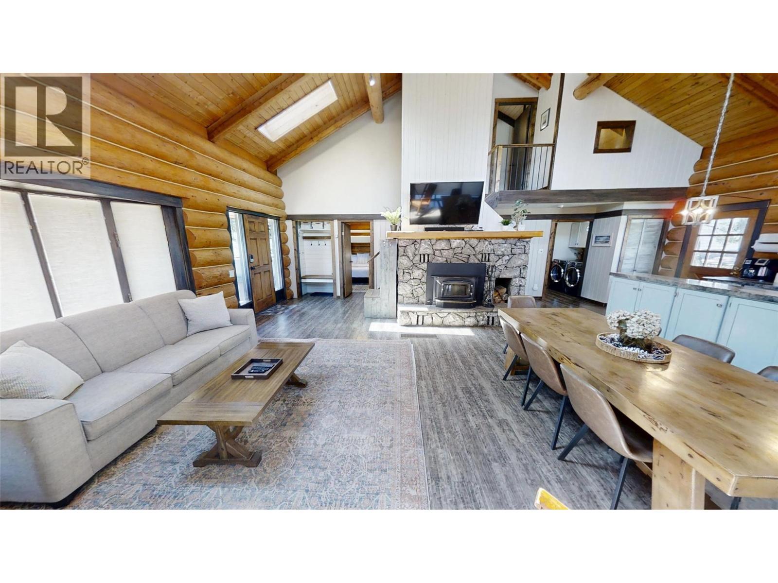 1600 14th Street, Invermere, British Columbia  V0A 1K0 - Photo 9 - 10392806