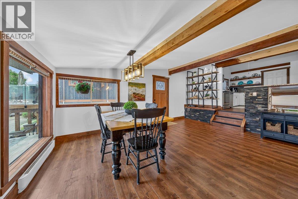 1518 Lower Lakeview Lane, Invermere, British Columbia  V0A 1K0 - Photo 12 - 10393318