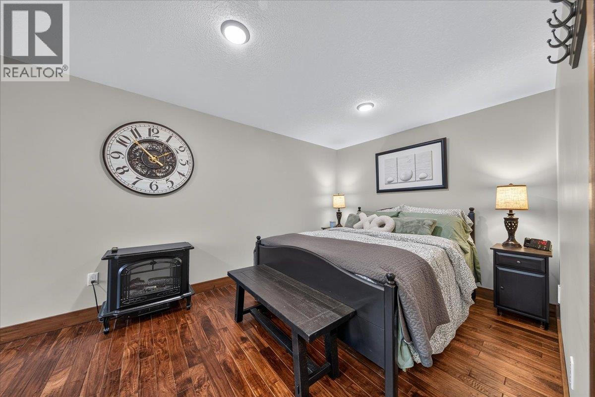 1518 Lower Lakeview Lane, Invermere, British Columbia  V0A 1K0 - Photo 25 - 10393318