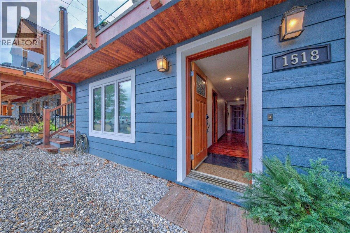 1518 Lower Lakeview Lane, Invermere, British Columbia  V0A 1K0 - Photo 3 - 10393318