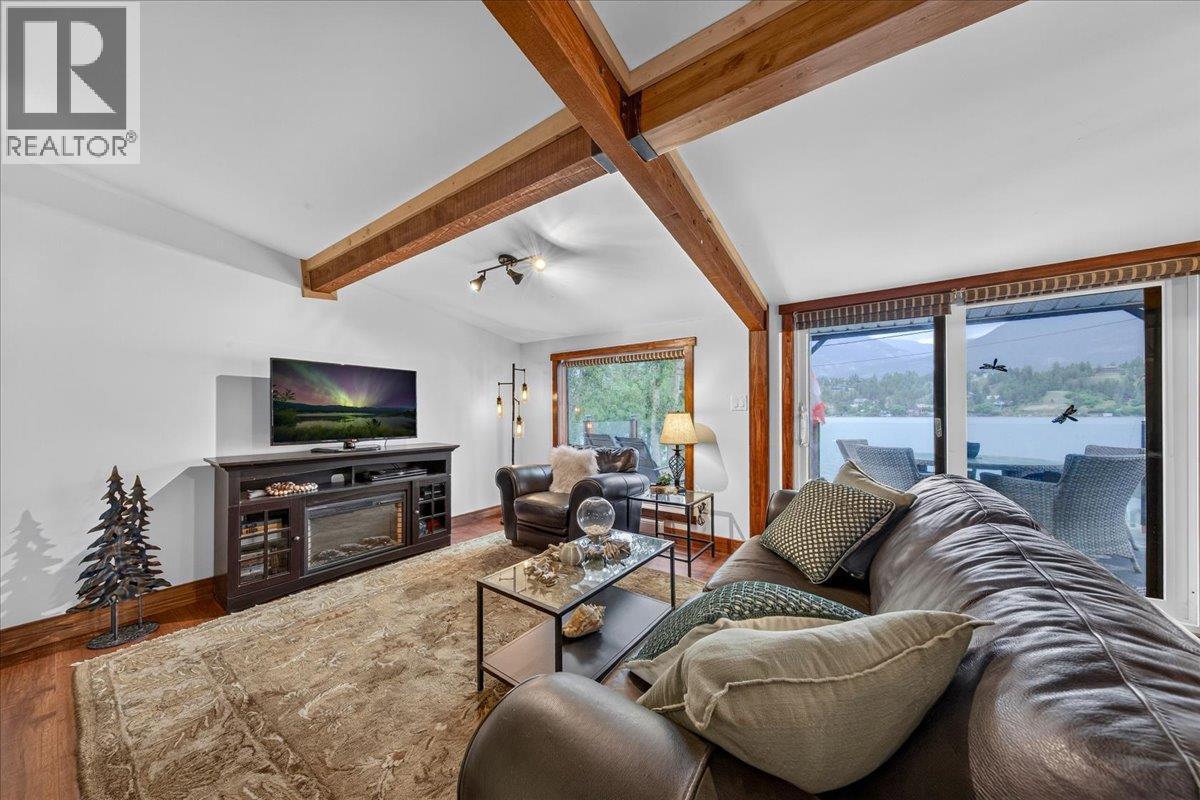 1518 Lower Lakeview Lane, Invermere, British Columbia  V0A 1K0 - Photo 7 - 10393318