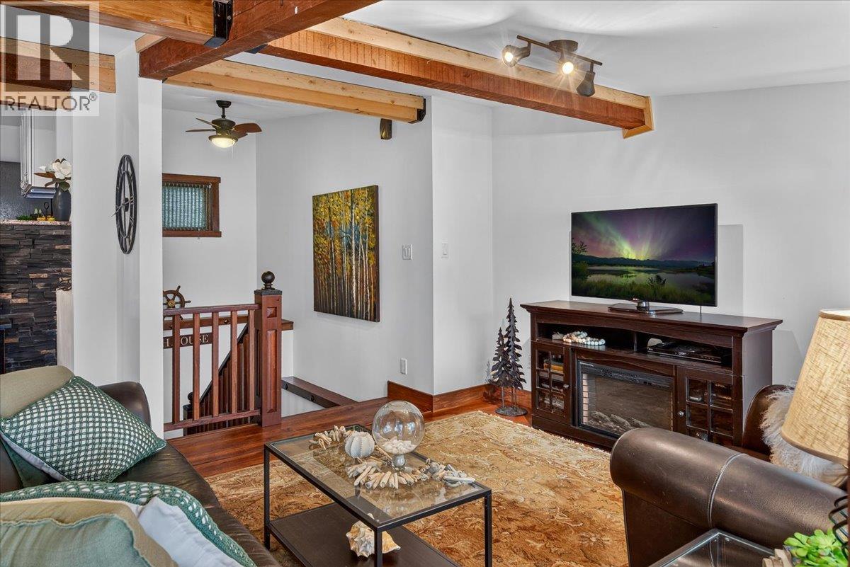 1518 Lower Lakeview Lane, Invermere, British Columbia  V0A 1K0 - Photo 8 - 10393318