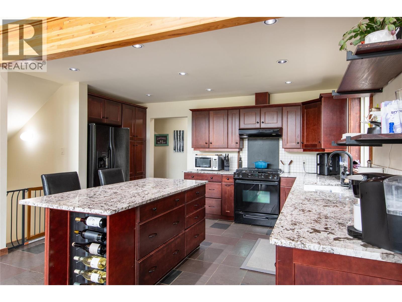 1445 Granite Drive, Golden, British Columbia  V0A 1H3 - Photo 10 - 10393323