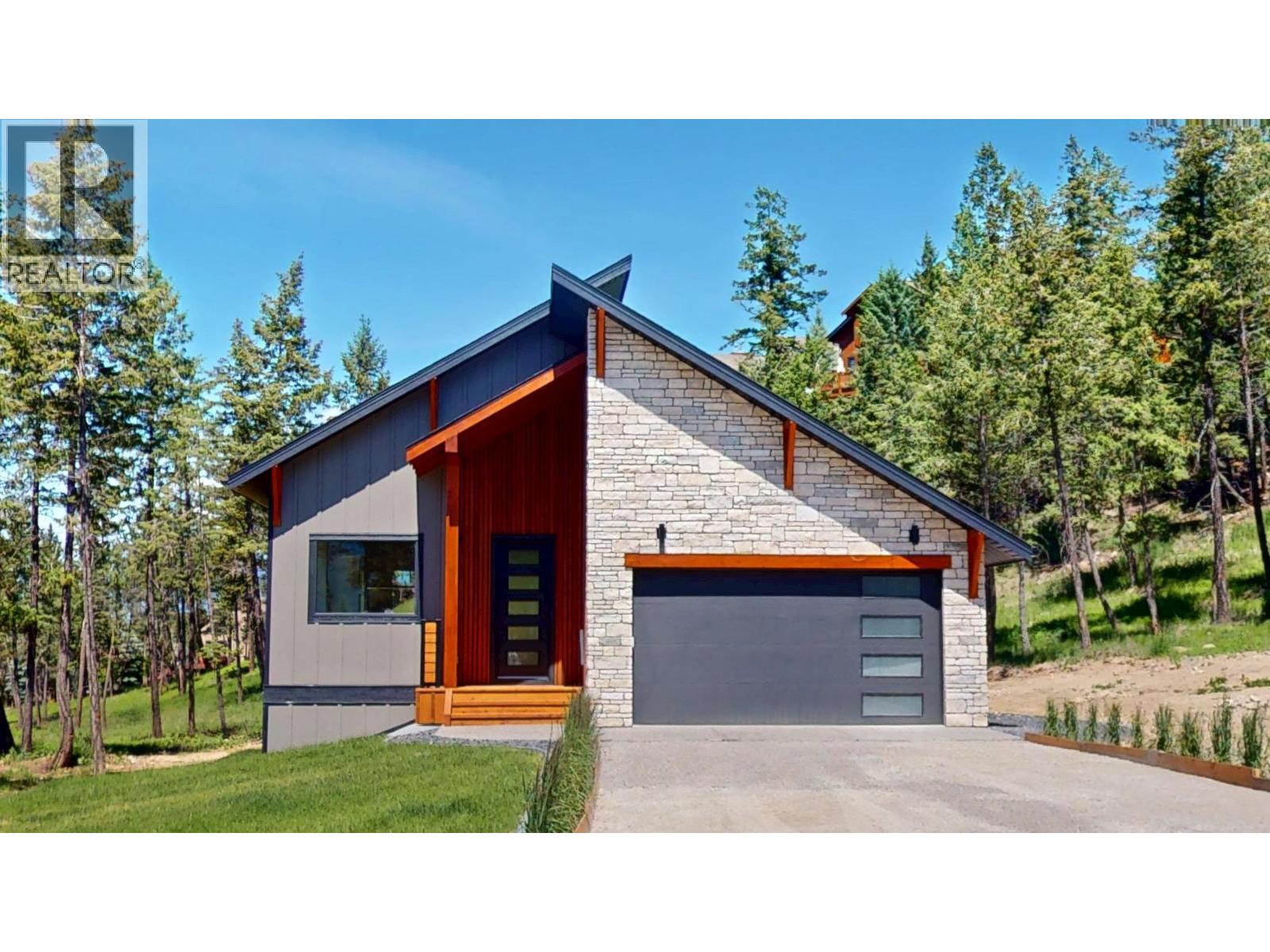2636 Taynton Trail, Invermere, British Columbia