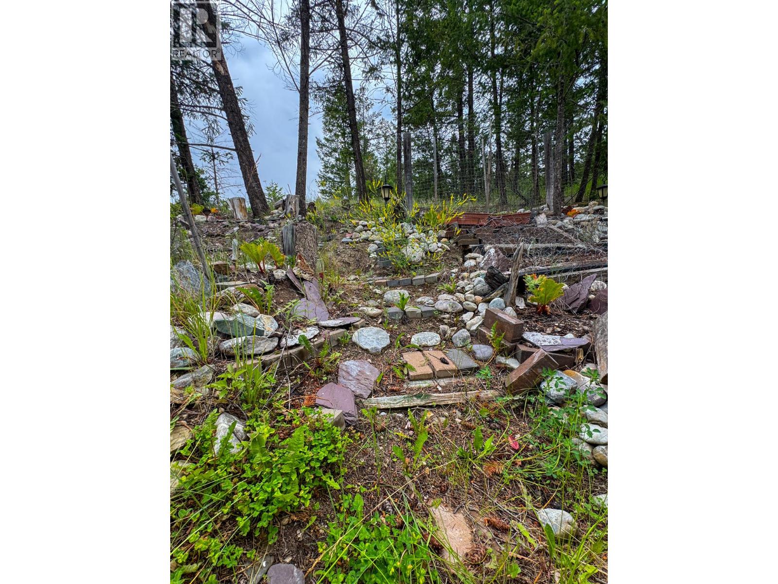 8634 93/95 Highway Unit# 28, Radium Hot Springs, British Columbia  V0A 1M0 - Photo 20 - 10393235
