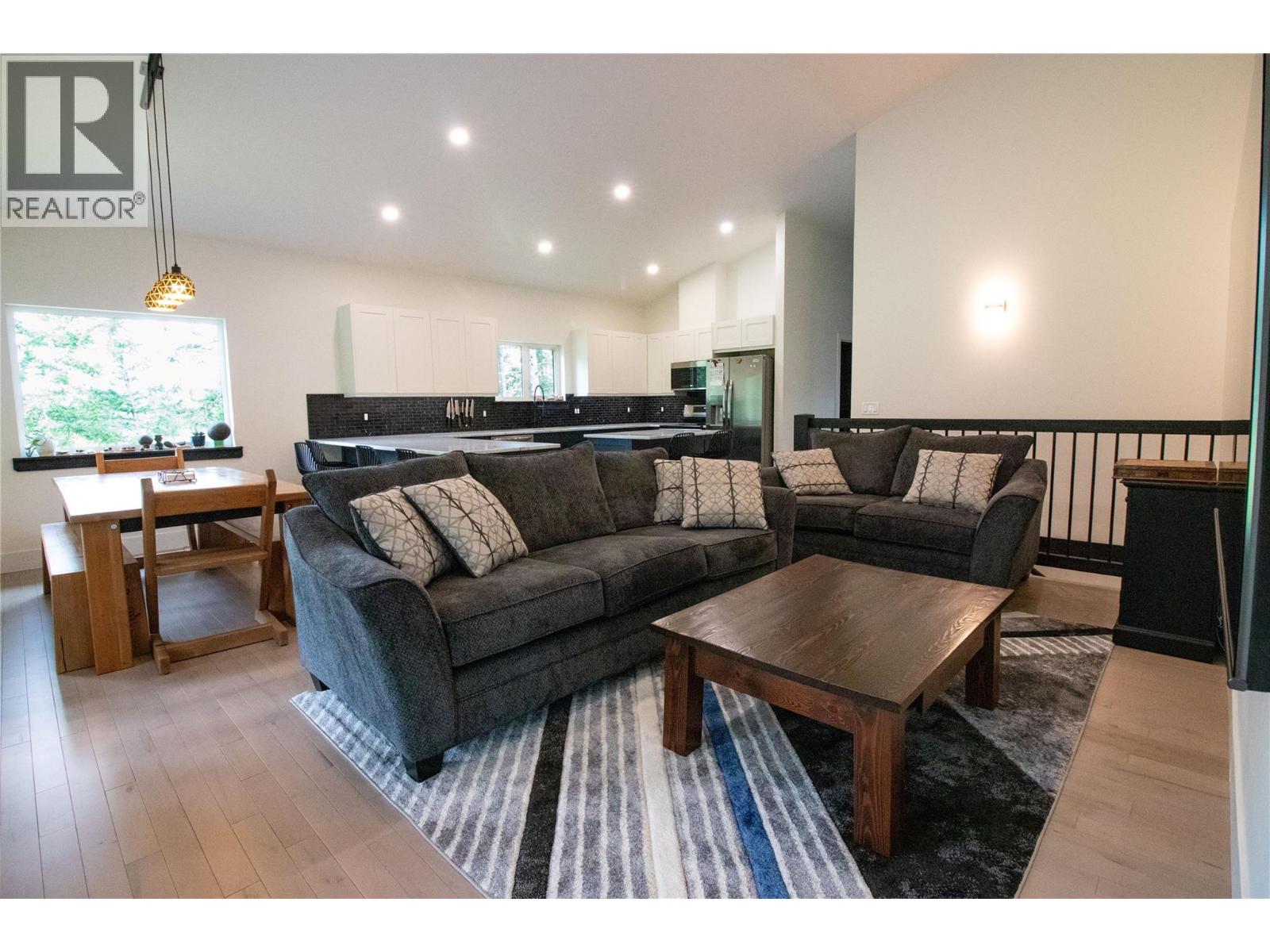 2552 Sandstone Mews, Invermere, British Columbia  V0A 1K6 - Photo 6 - 10393410