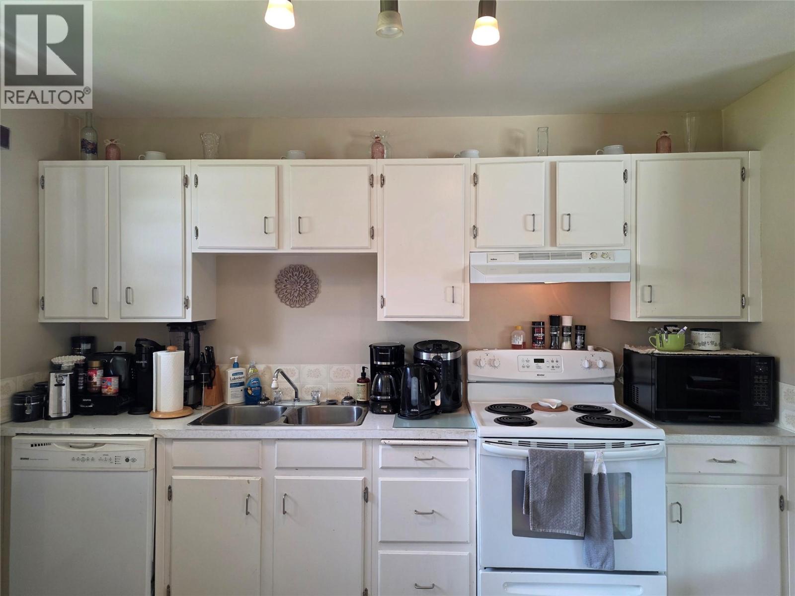 7508 Jackson Avenue, Radium Hot Springs, British Columbia  V0A 1M0 - Photo 18 - 10393344