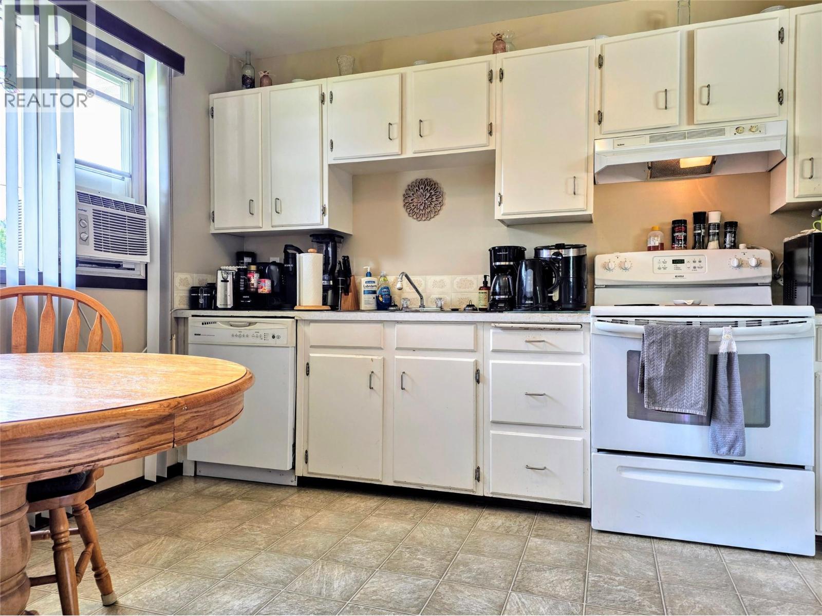 7508 Jackson Avenue, Radium Hot Springs, British Columbia  V0A 1M0 - Photo 19 - 10393344