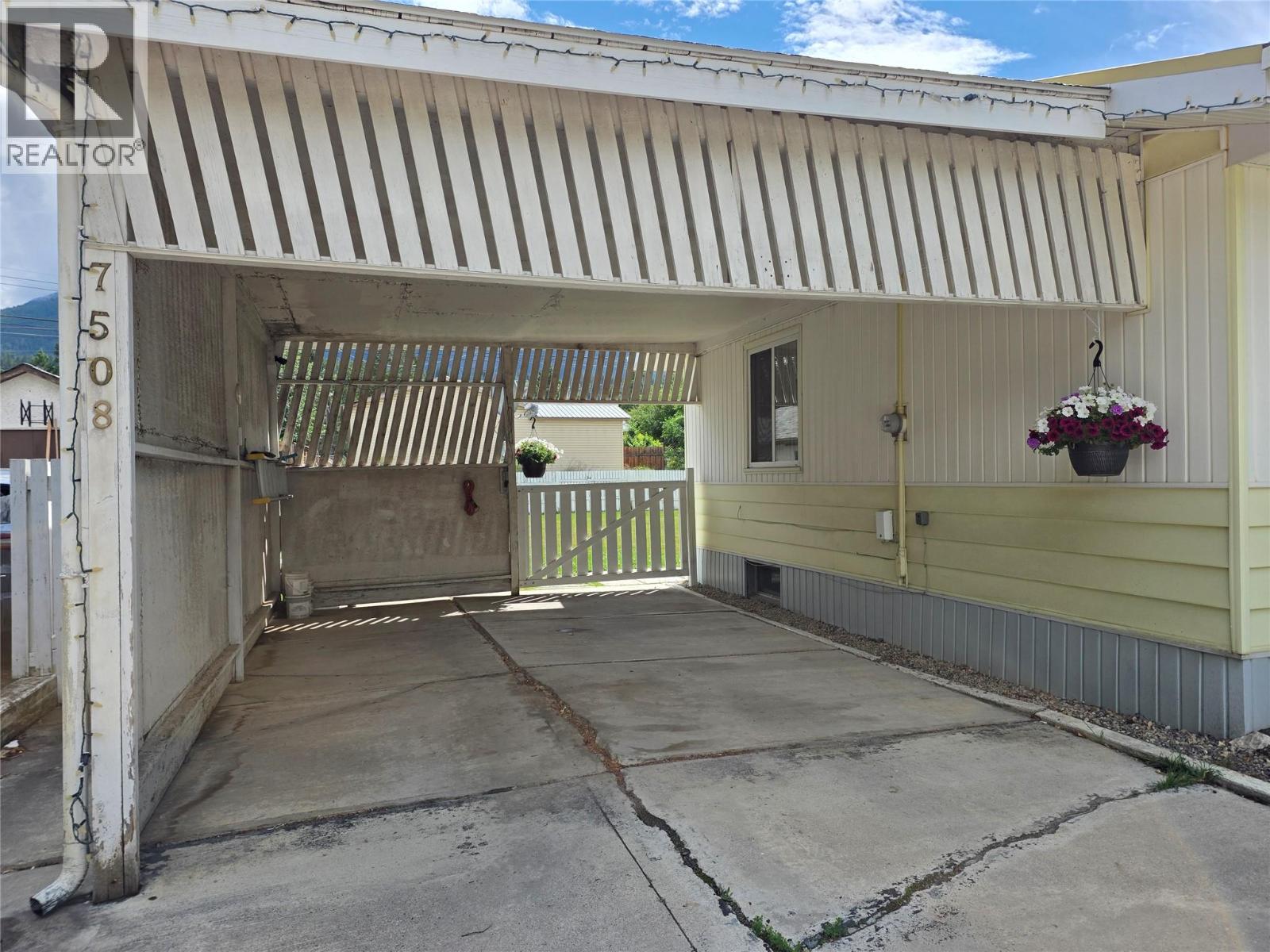 7508 Jackson Avenue, Radium Hot Springs, British Columbia  V0A 1M0 - Photo 6 - 10393344