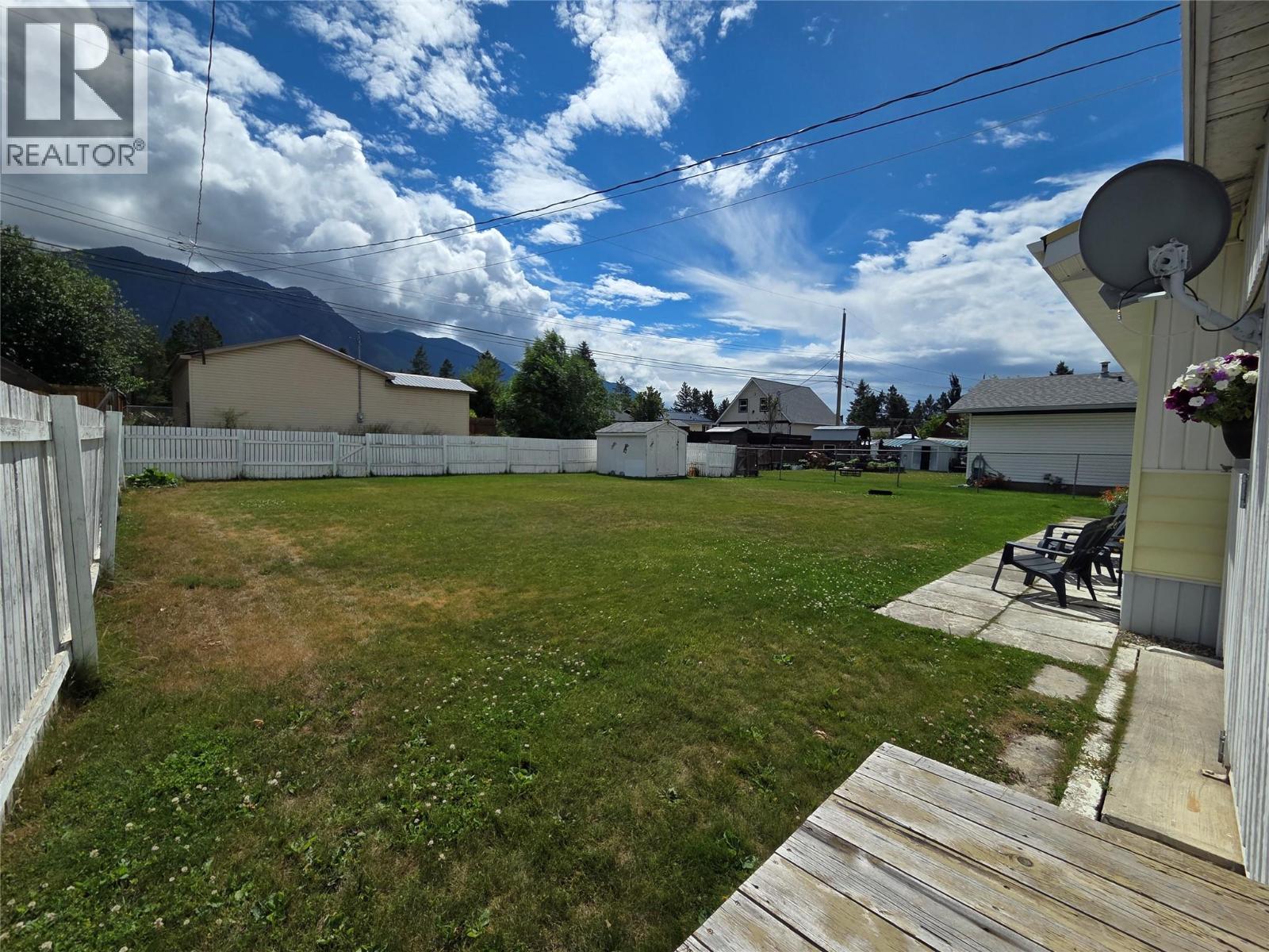 7508 Jackson Avenue, Radium Hot Springs, British Columbia  V0A 1M0 - Photo 7 - 10393344