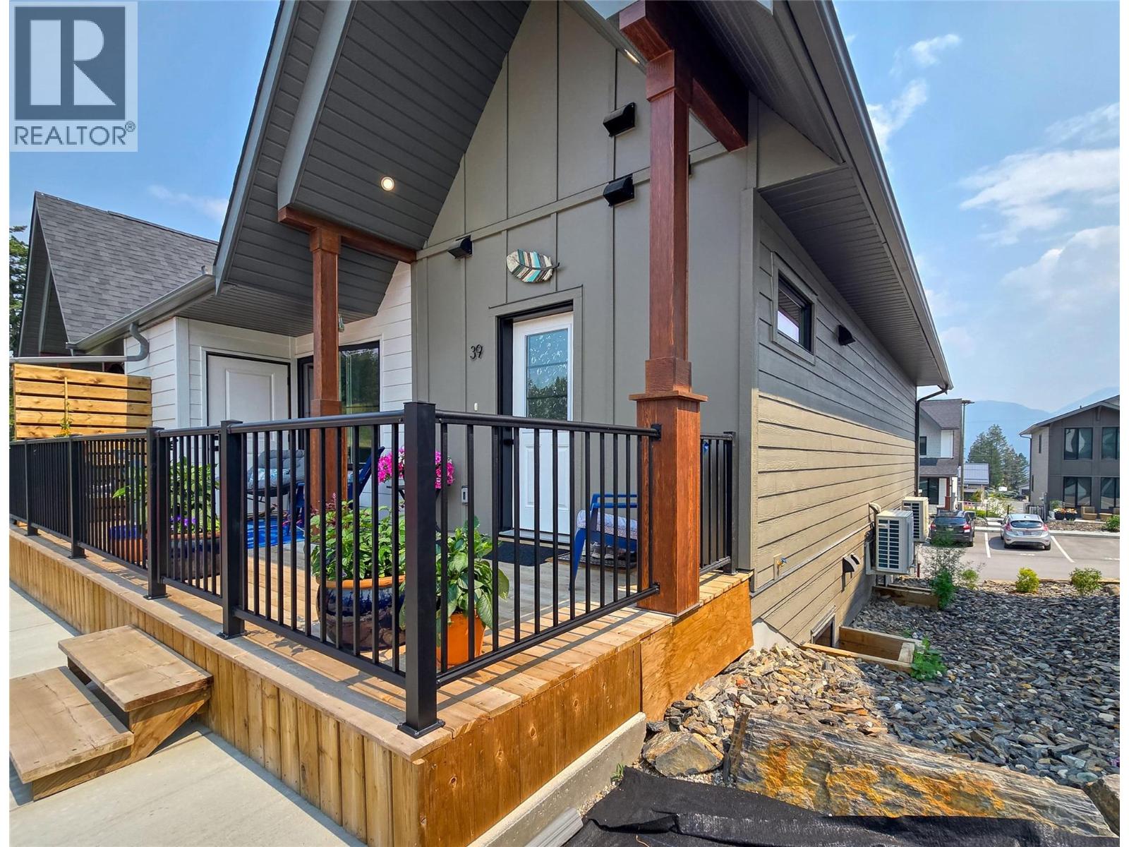 2096 Pine Tree Lane Unit# 39, Invermere, British Columbia