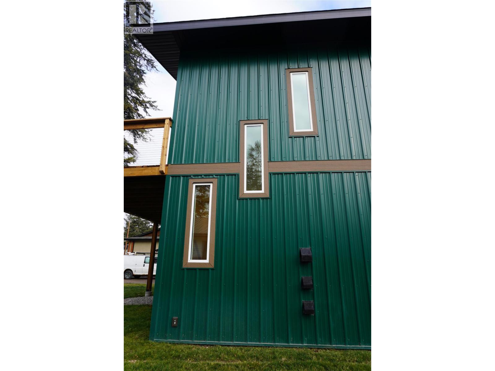 905 13 Avenue S, Golden, British Columbia  V0A 1H0 - Photo 15 - 10393657
