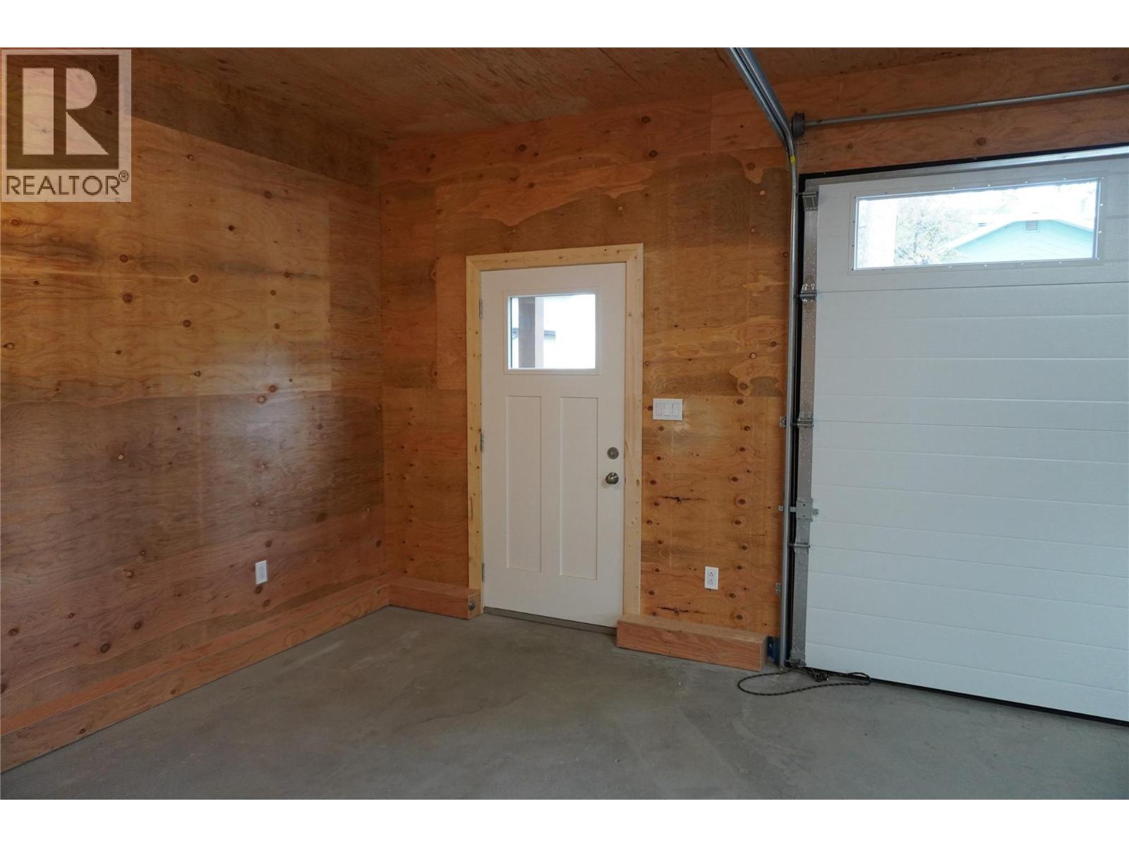905 13 Avenue S, Golden, British Columbia  V0A 1H0 - Photo 22 - 10393657