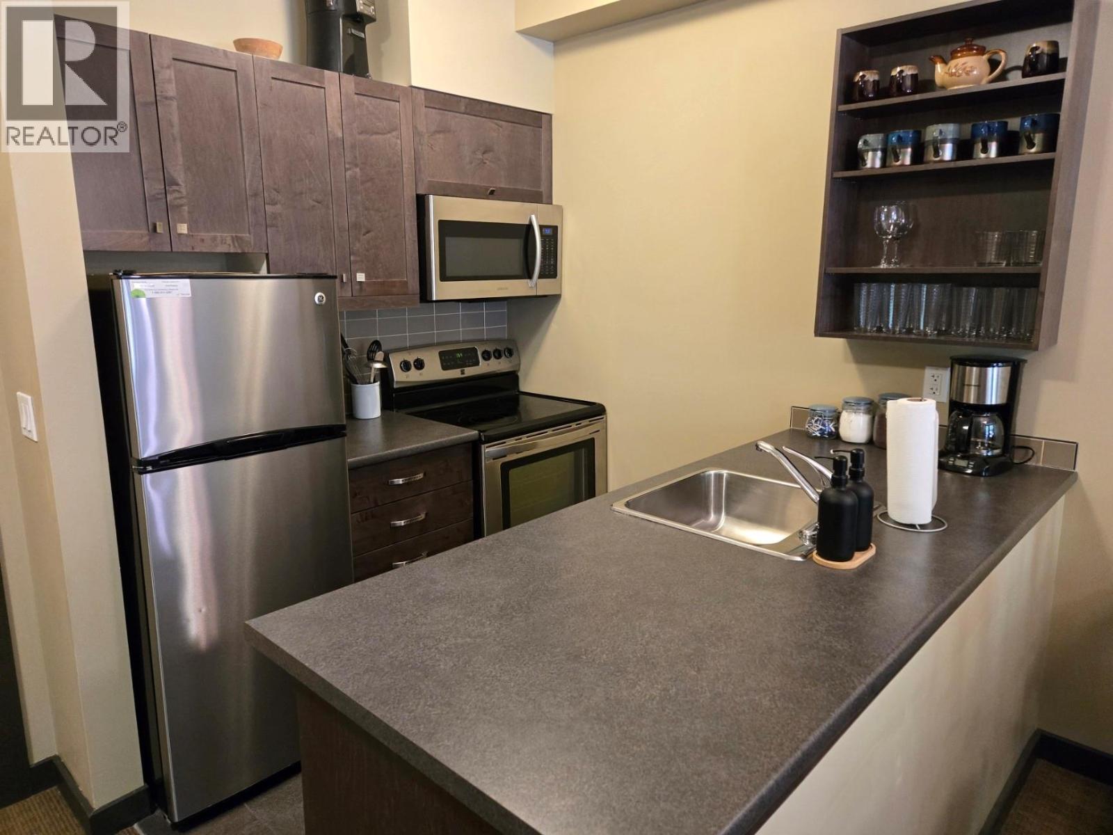 2064 Summit Drive Unit# 109, Panorama, British Columbia  V0A 1T0 - Photo 9 - 10393581