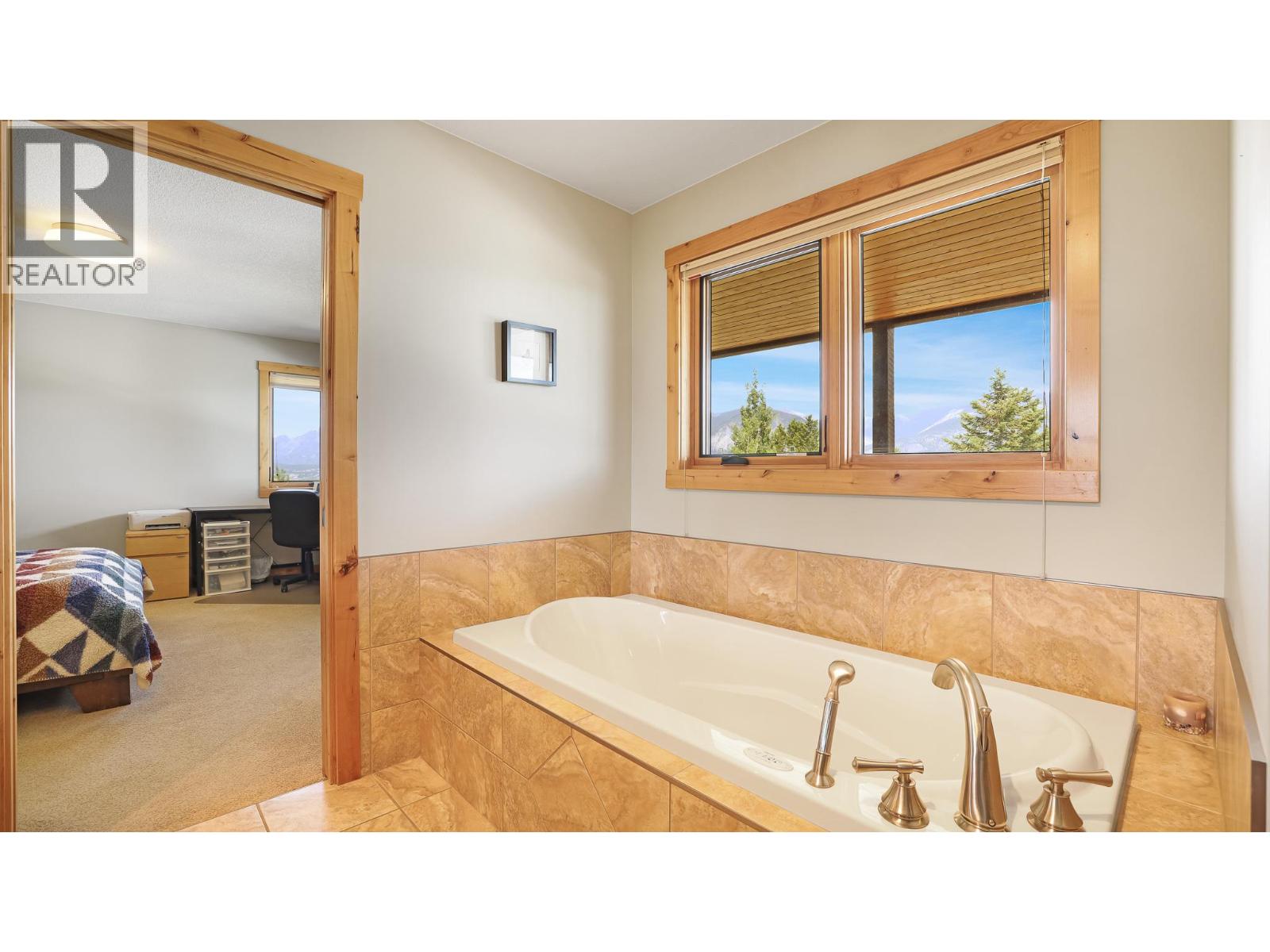 1910 Pineridge Drive, Invermere, British Columbia  V0A 1K4 - Photo 31 - 10393525