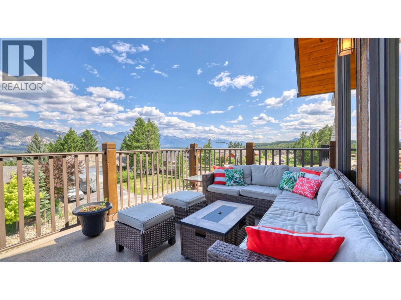 1910 Pineridge Drive, Invermere, British Columbia  V0A 1K4 - Photo 6 - 10393525